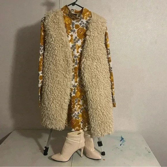 Sherpa Vest in XL Cream Terra an Sky - Picture 10 of 10